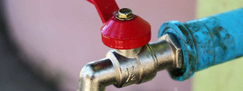Wstrzymanie dostawy ciepłej wody – Szeroka 12A